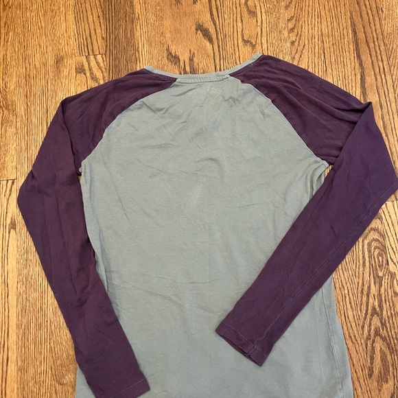 Harley Davidson Shirt Womens Small Long Sleeve Logo Vintage Y2K Baseball Tee - Picture 4 of 6